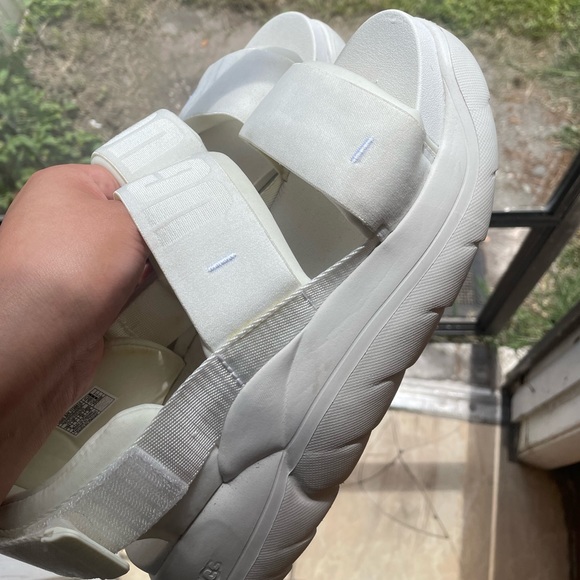 UGG Sandals - Picture 3 of 7